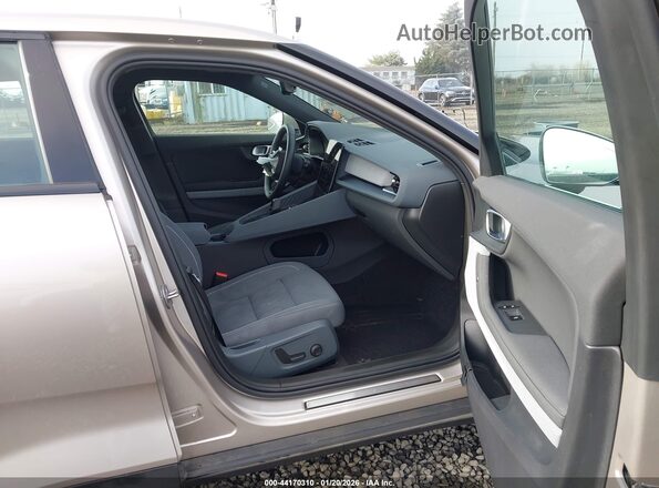 YSMFD3KA7RL238465 2024 POLESTAR 2 Brown Front interior view
