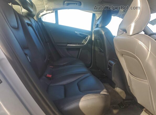YV126MFK2G2413053 2016 VOLVO S60 Silver Vista de los asientos traseros