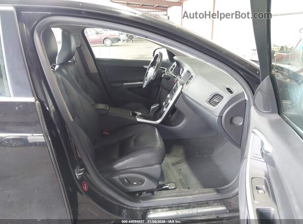 YV140MEK0G1287597 2016 VOLVO V60 Gray Vista interior delantera