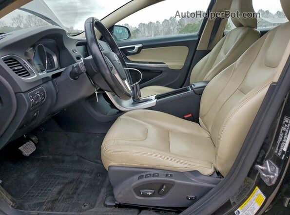 YV140MEK3H1357269 2017 VOLVO V60 Black Вид салону спереду