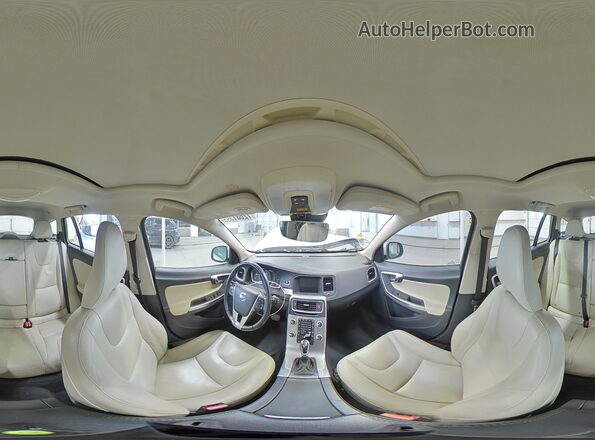 YV140MEK6H1332799 2017 VOLVO V60 White 