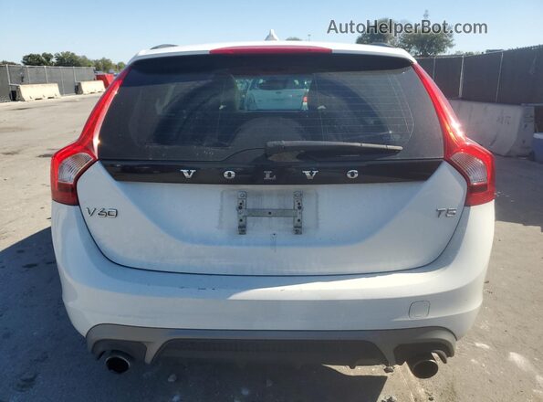 YV140MEL4J2378477 2018 VOLVO V60 White უკანა ხედი