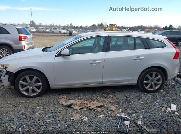 YV140MEM7H1361357 2017 VOLVO V60 White Widok wnętrza 360 stopni