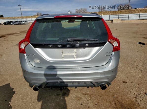 YV140MSLXJ2398219 2018 VOLVO V60 Silver Հետևի տեսք