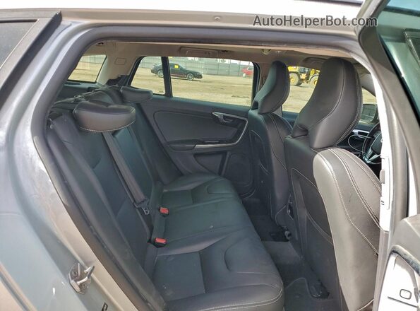 YV140MSLXJ2398219 2018 VOLVO V60 Silver Հետևի նստատեղերի տեսք