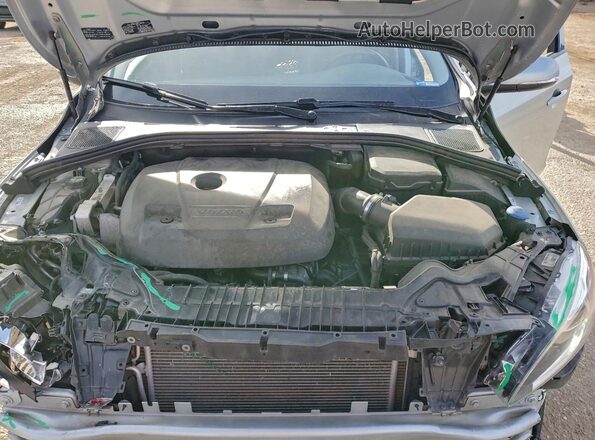 YV140MSLXJ2398219 2018 VOLVO V60 Silver Սալոնի հետևի տեսք