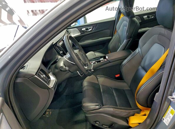 YV1H60EP7R1629585 2024 VOLVO V60 Gray წინა სალონის ხედი