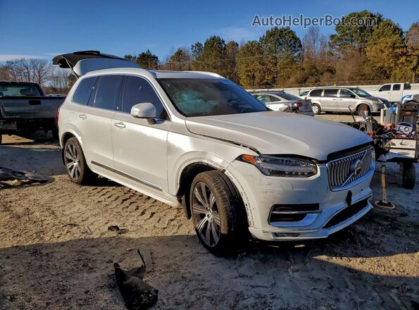 YV4062PA2P1997867 2023 VOLVO XC90 White Delantero derecho