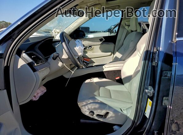 YV4062PE4S1329015 2025 VOLVO XC90 Blue 