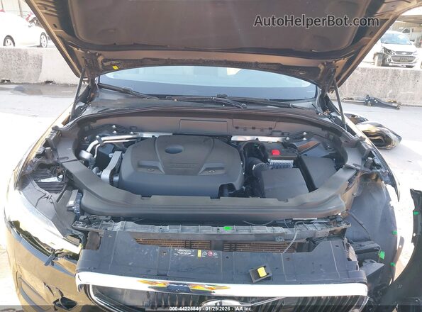 YV4102DK8M1697538 2021 VOLVO XC60 Черный Вид сзади