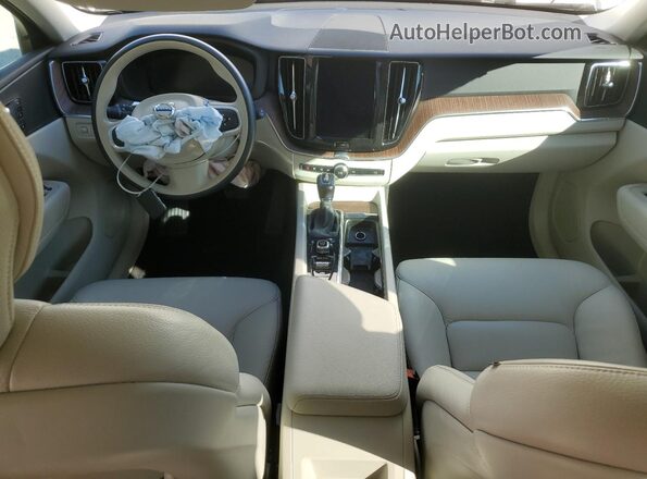 YV4102DKXM1759988 2021 VOLVO XC60 White 