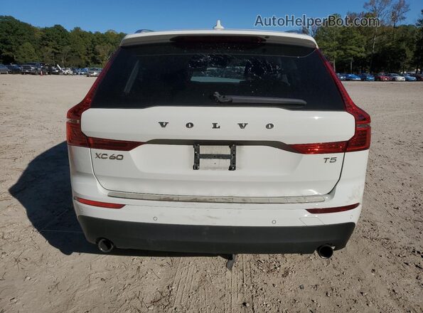 YV4102DKXM1759988 2021 VOLVO XC60 White 