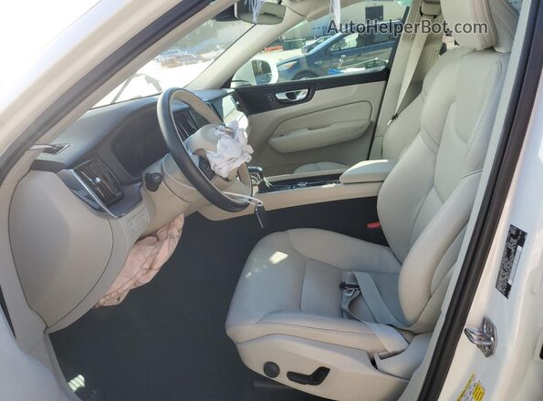 YV4102DKXM1759988 2021 VOLVO XC60 White 