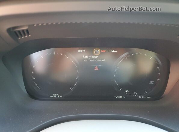 YV4102DKXM1759988 2021 VOLVO XC60 White 