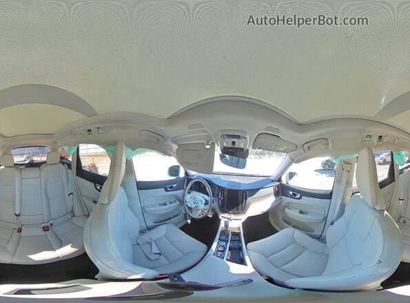 YV4102DKXM1759988 2021 VOLVO XC60 White 