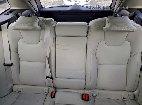 YV4102DL0M1886211 2021 VOLVO XC60 Blue Vista de los asientos traseros