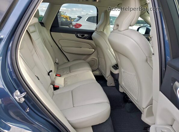 YV4102DL0M1886211 2021 VOLVO XC60 Blue Vista interior trasera