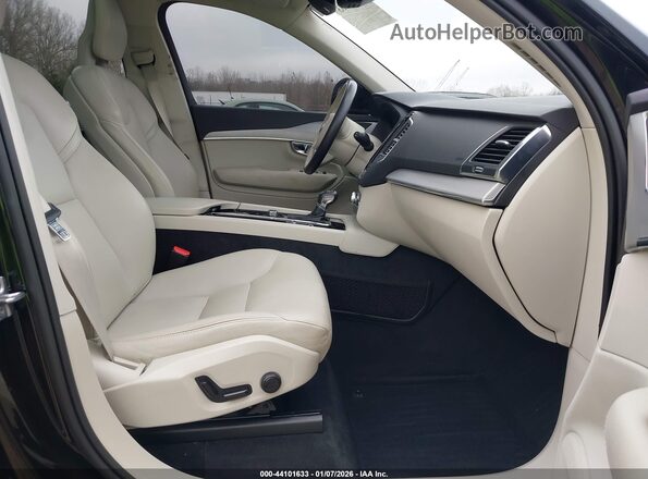 YV4102PKXM1692434 2021 VOLVO XC90 Black Вид салону спереду