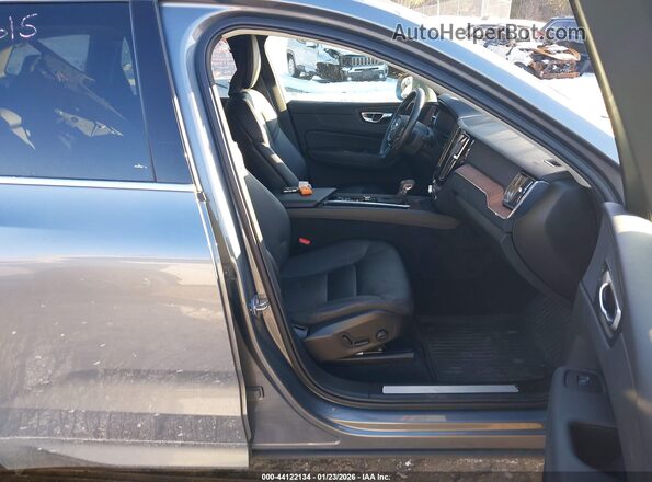YV4102RK2M1846034 2021 VOLVO XC60 Gray Widok wnętrza z przodu