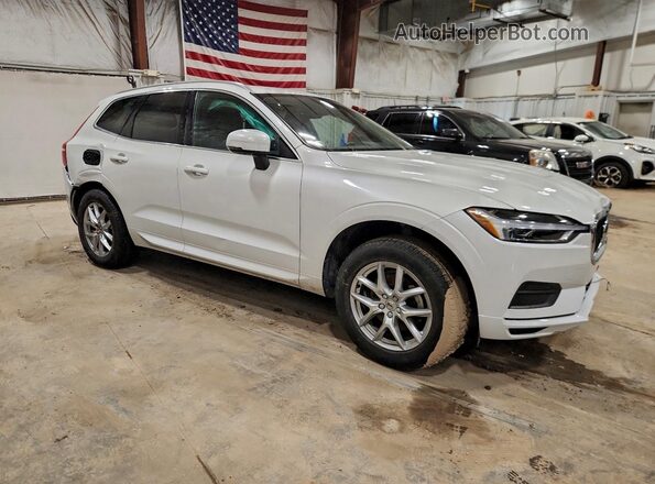 YV4102RK6L1558970 2020 VOLVO XC60 White Front right