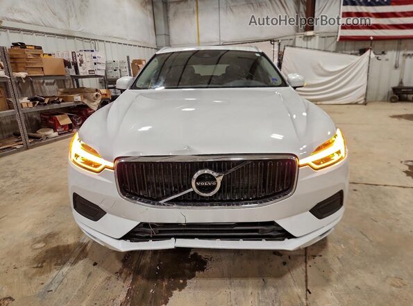 YV4102RK6L1558970 2020 VOLVO XC60 White Front view