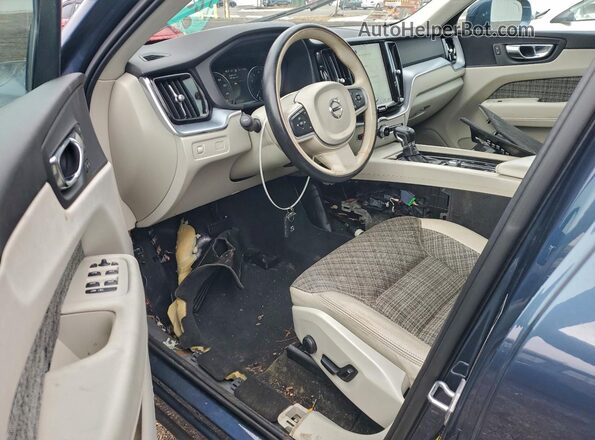 YV4102RK6L1559472 2020 VOLVO XC60 Blue Vista del salpicadero