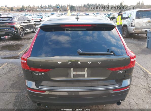 YV4102RK6M1828975 2021 VOLVO XC60 Gray 