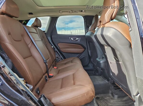 YV4102RK8L1416734 2020 VOLVO XC60 Black Vista interior trasera