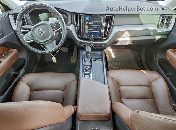 YV4102RK8L1416734 2020 VOLVO XC60 Black Vista del salpicadero