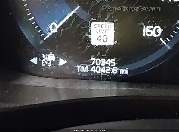 YV4102RL4L1421180 2020 VOLVO XC60 White 
