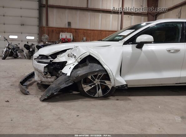 YV4102WK9L1043983 2020 VOLVO V60 CROSS COUNTRY White Вид спереду