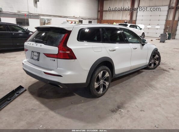 YV4102WK9L1043983 2020 VOLVO V60 CROSS COUNTRY White Задня права чверть