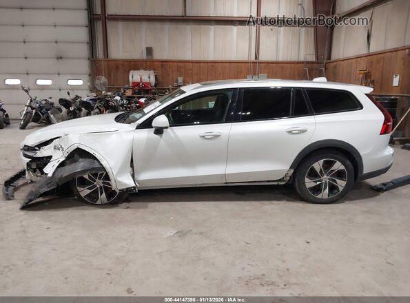 YV4102WK9L1043983 2020 VOLVO V60 CROSS COUNTRY White Панорамний вид салону 360°