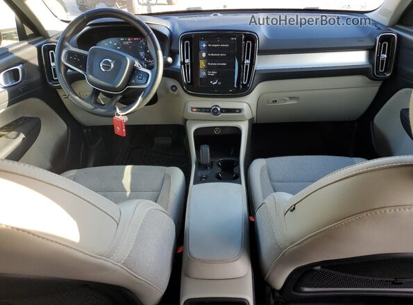 YV4162UK2L2287602 2020 VOLVO XC40 Black Вид панелі приладів