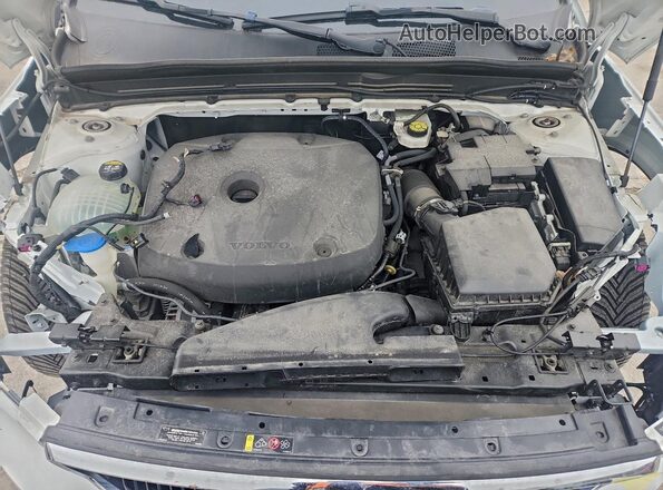 YV4162UK5M2454181 2021 VOLVO XC40 Белый 