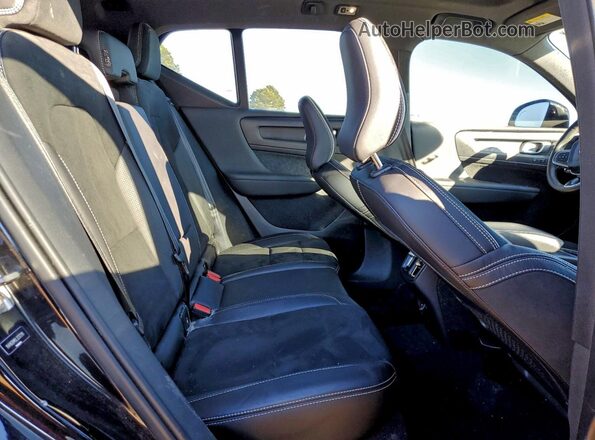 YV4162UM2L2237218 2020 VOLVO XC40 Black Вид задніх сидінь