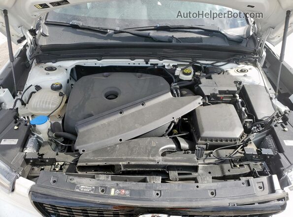 YV4162UM7L2185522 2020 VOLVO XC40 White Widok komory silnika