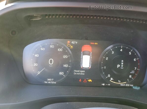 YV4162UM7M2516603 2021 VOLVO XC40 Silver ხელსაწყოთა პანელის ხედი