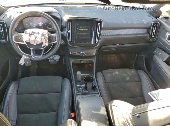 YV4162UM7M2516603 2021 VOLVO XC40 Silver წინა პანელის ხედი