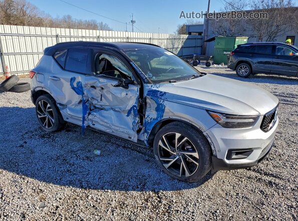 YV4162UM7M2516603 2021 VOLVO XC40 Silver წინა მარჯვენა