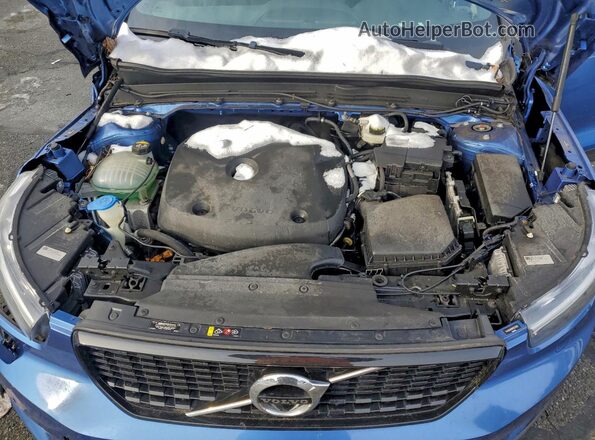 YV4162UM9M2553829 2021 VOLVO XC40 Синий Вид подкапотного пространства
