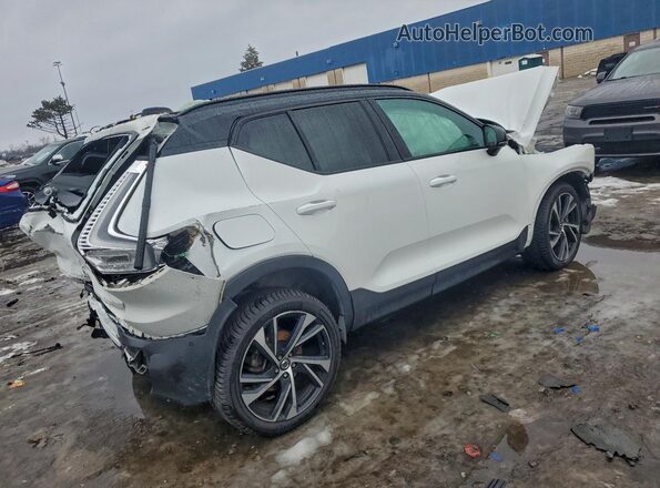 YV4162UMXK2114541 2019 VOLVO XC40 White Задня права чверть