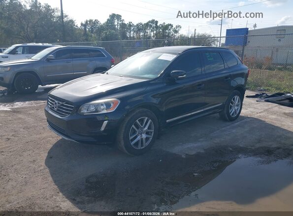 YV440MDJ2H2079597 2017 VOLVO XC60 Black Przód lewy