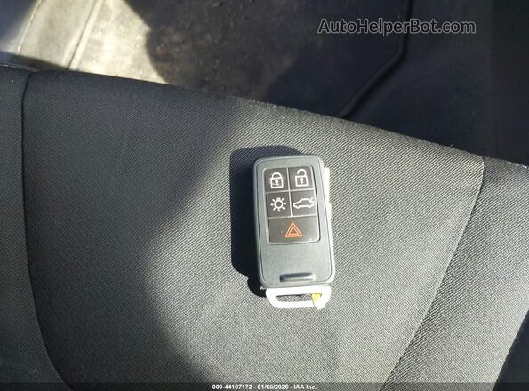 YV440MDJ2H2079597 2017 VOLVO XC60 Black Widok deski rozdzielczej