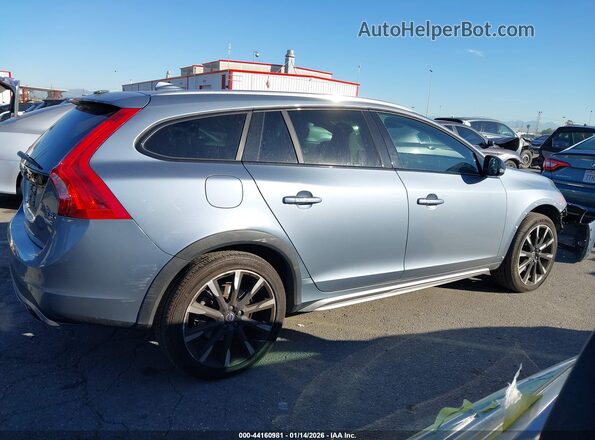 YV440MWK1H1037899 2017 VOLVO V60 CROSS COUNTRY Blue Widok wnętrza 360 stopni