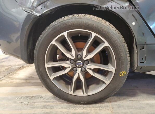 YV440MWK8J2056319 2018 VOLVO V60 Gray 