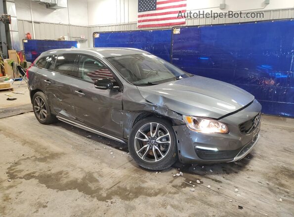 YV440MWK8J2056319 2018 VOLVO V60 Gray 