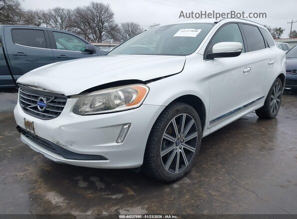 YV449MRU7H2009666 2017 VOLVO XC60 White Przód lewy