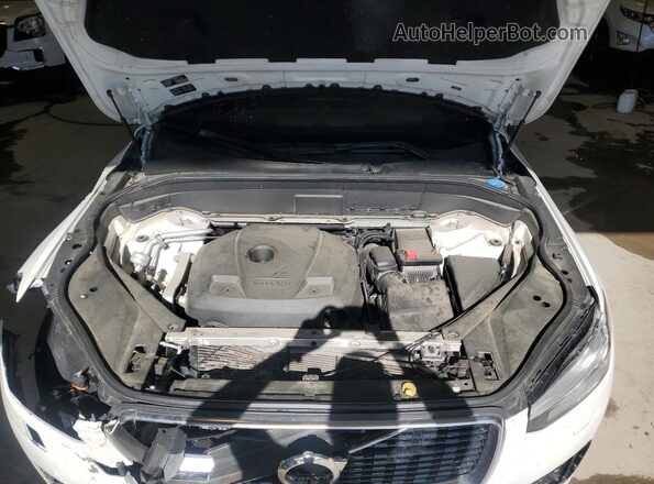 YV4A22PM2G1073259 2016 VOLVO XC90 White Engine compartment view