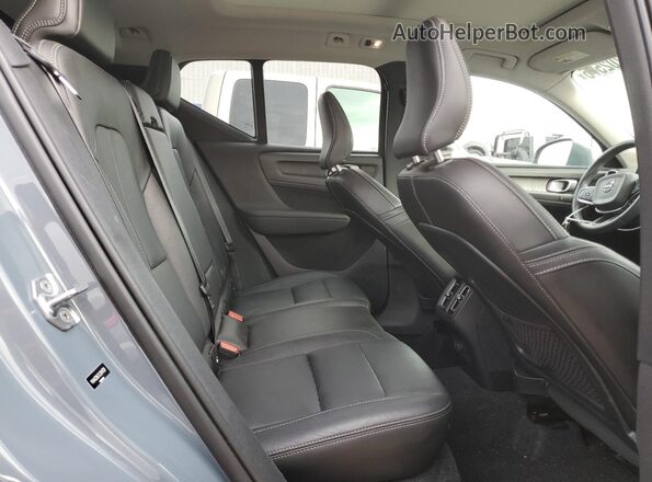 YV4AC2HL7L2341729 2020 VOLVO XC40 Blue 